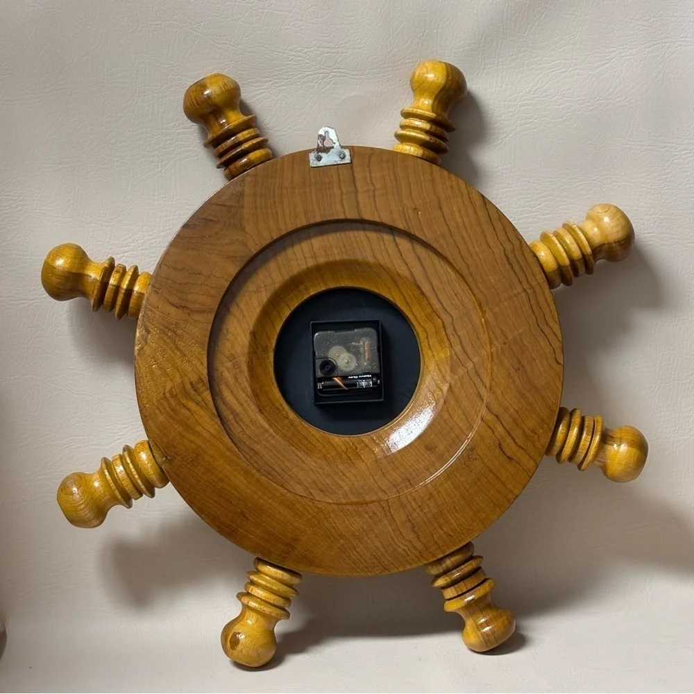 Vintage Diamond Time  Captain's Ship Wooden Wheel Clock 19.5”
